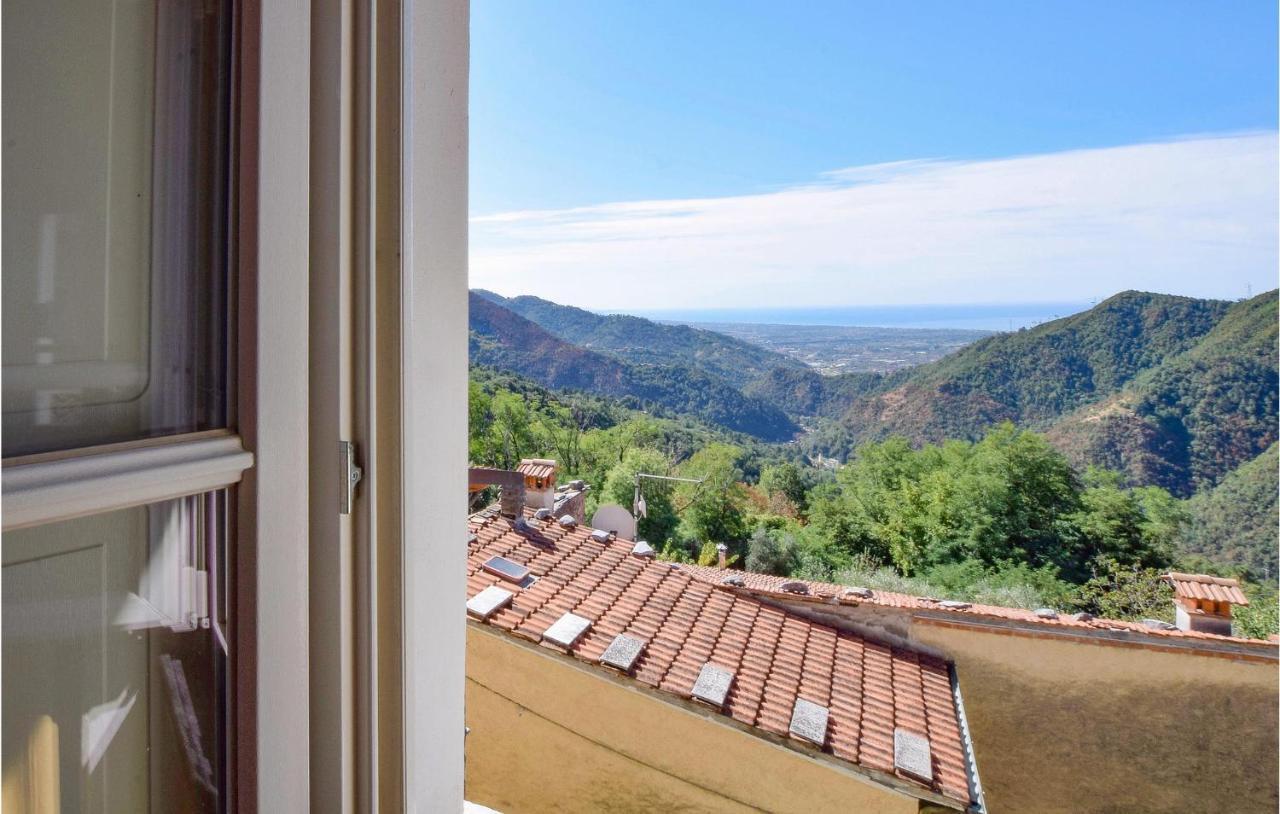 5 Bedroom Amazing Home In Fabbiano Fabbiano  Exterior photo